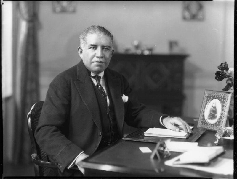 Enrique villegas npg x70423