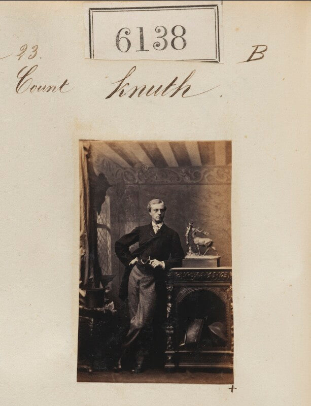 Count knuth npg ax56084