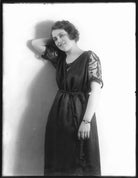 Nora Swinburne NPG x101312