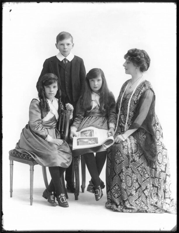 The gooch family npg x120532