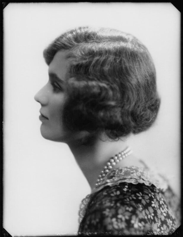 Barbara hamilton (née lea smith), 14th baroness dudley npg x124458