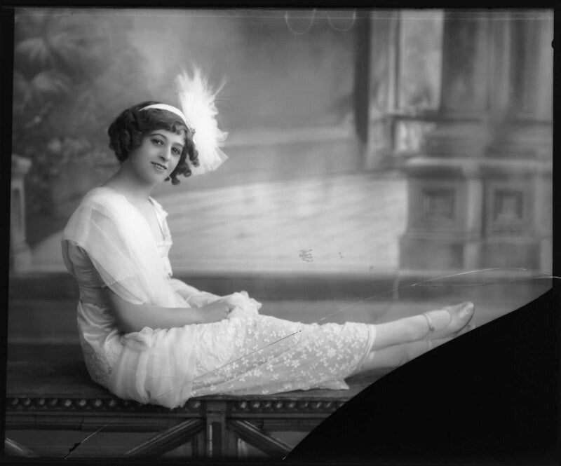 Ida crispi in the revue 'everybody's doing it' npg x102799