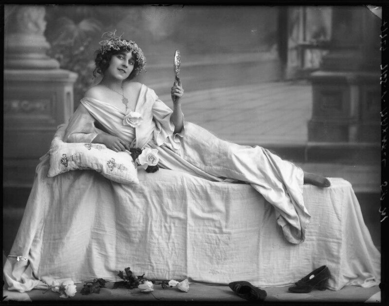 Vivien maxwell npg x101755