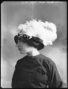 Maison Lewis NPG x104186