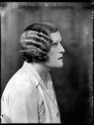 Enid Hester Nina (née Homan-Mulock), Lady Nutting NPG x151760