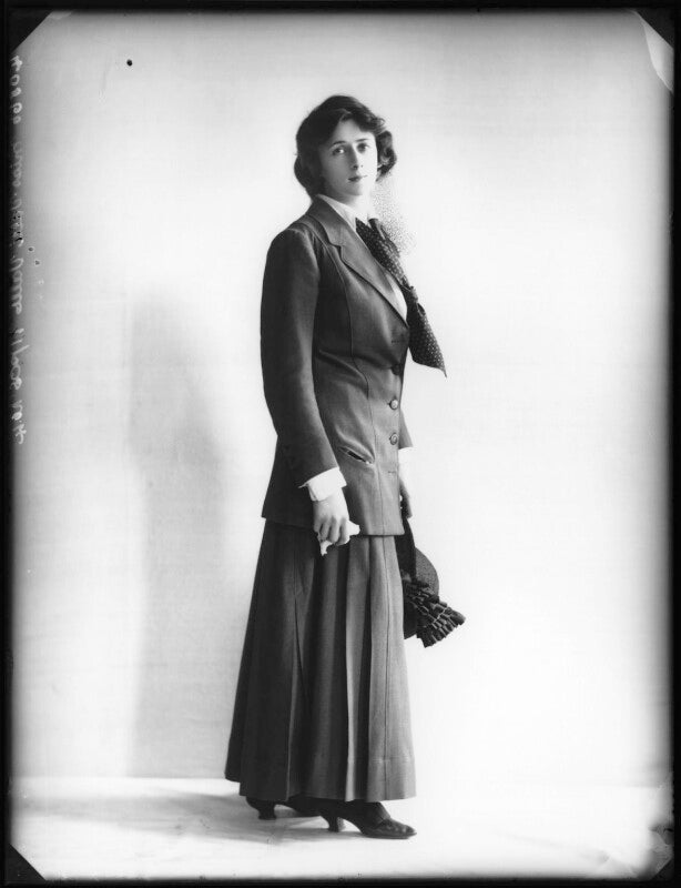 Valli valli (née valli knust) npg x101928