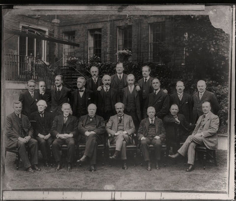 Ramsay MacDonald and his cabinet of 1924 NPG x182171