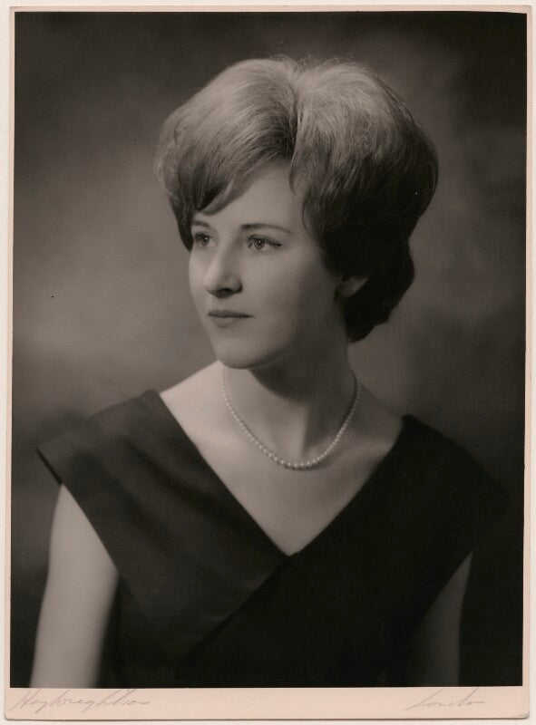 Sandra emmet (née sutcliffe) npg x181301