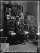 Annie Elizabeth (née Crothers), Lady Illingworth NPG x80974