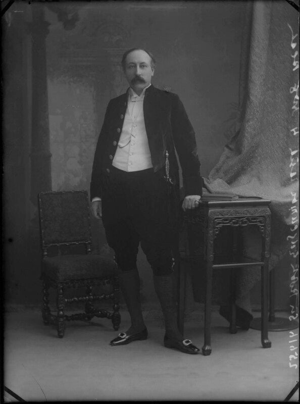 Sir (edward) robert pearce edgcumbe npg x28237