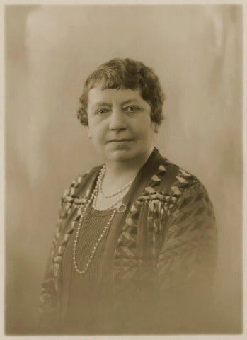 Jean Dewar Robertson (née Mearns) NPG x84588