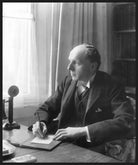 Edgar Algernon Robert Gascoyne-Cecil, 1st Viscount Cecil of Chelwood NPG x18133