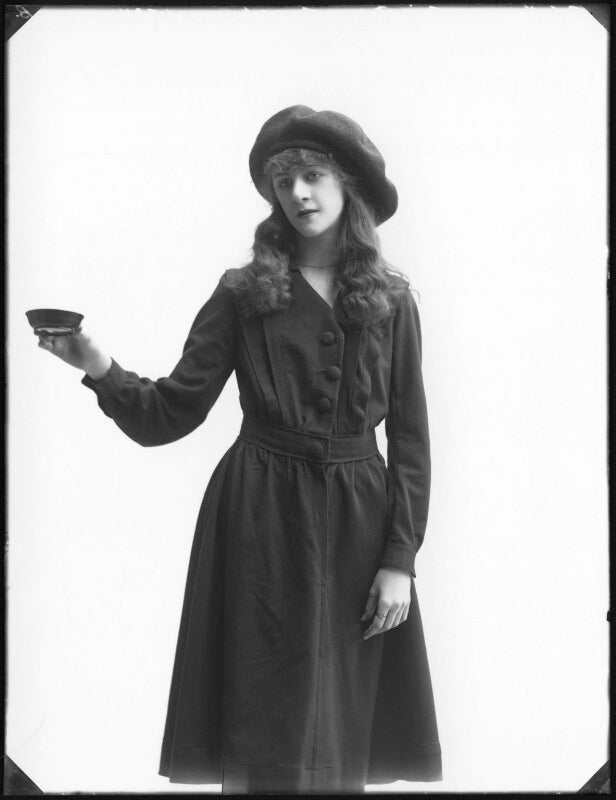 Moya nugent npg x32270