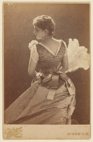 Lillie Langtry NPG P863