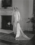 (Edith Penelope) Mary Lutyens NPG x137284