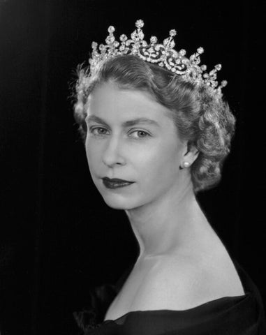Queen Elizabeth II NPG x36975