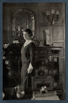 Julian Vinogradoff (née Morrell) NPG Ax142382