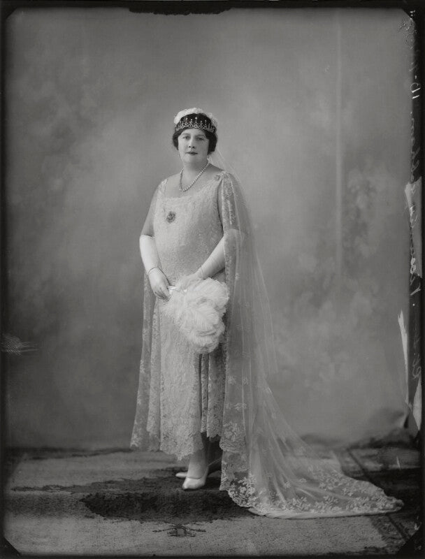 Violet yolande lyttelton (née leonard), viscountess cobham npg x124640