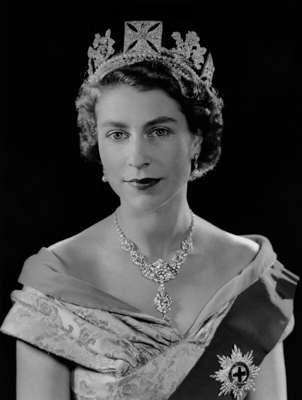 Queen Elizabeth II NPG x37867