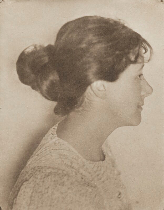 Sylvia jocelyn llewelyn davies (née du maurier) npg ax45619