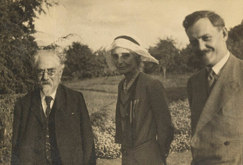 Sidney james webb, baron passfield; beatrice webb and an unknown man npg p1292(77)