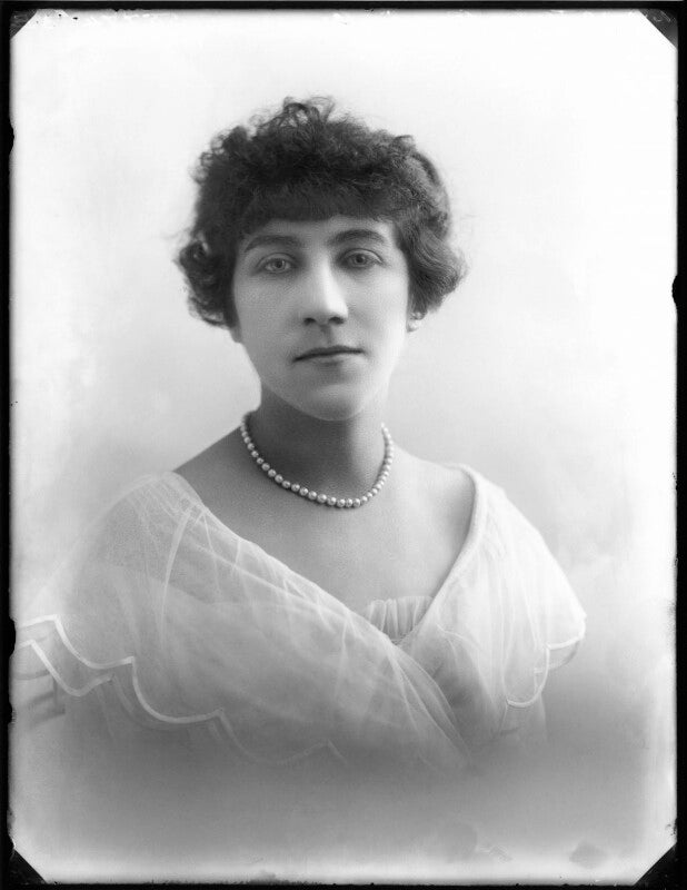 Isabelle, comtesse d'ormesson npg x120327