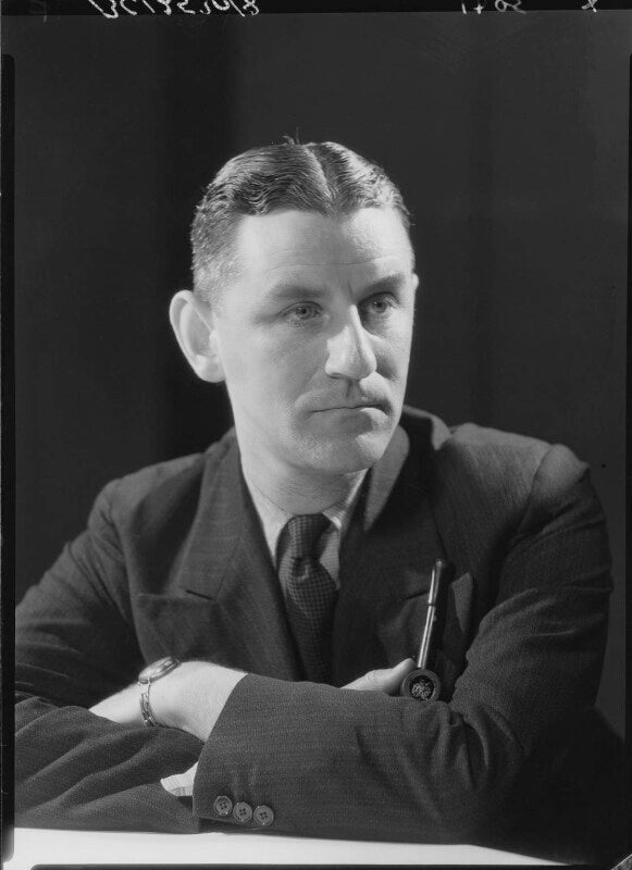 Maxwell knight npg x23375