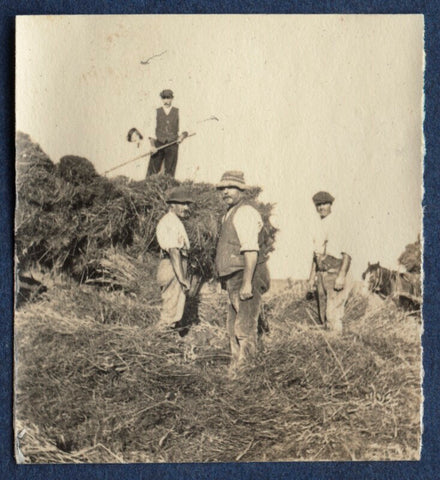 Farm workers NPG Ax140524