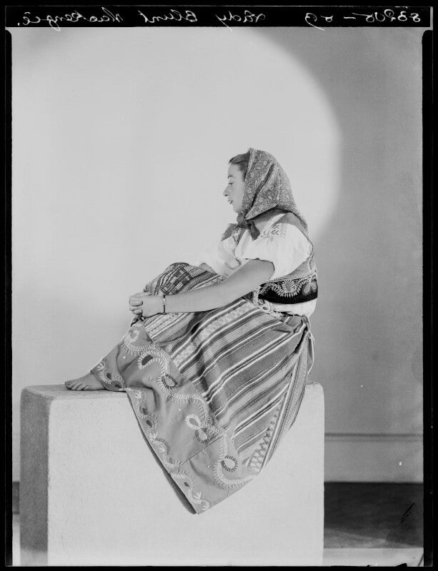 Lady isobel blunt mackenzie (later lady isobel linda) npg x153136