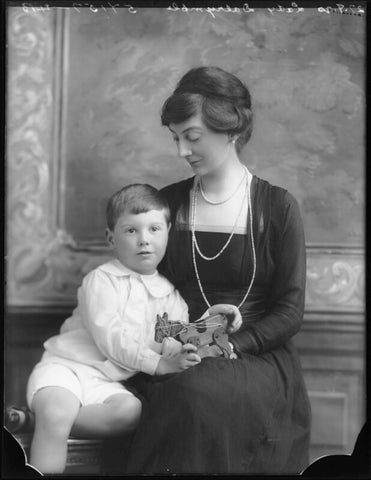 John Aymer Dalrymple, 13th Earl of Stair; Violet Evelyn Dalrymple (née Harford), Countess of Stair NPG x75166