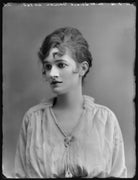 Innis Shawen NPG x103564