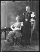 Mary Le Mesurier (née Paint), Lady Mander; Sir Charles Tertius Mander, 1st Bt NPG x74906