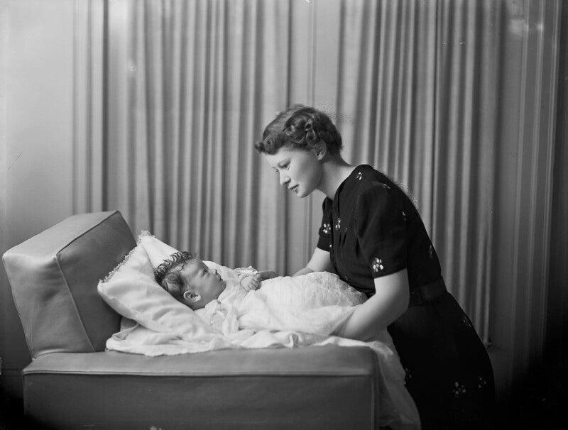 Sir nicolas john charles boord, 4th bt; yvonne swingler (née bird), lady boord npg x152325