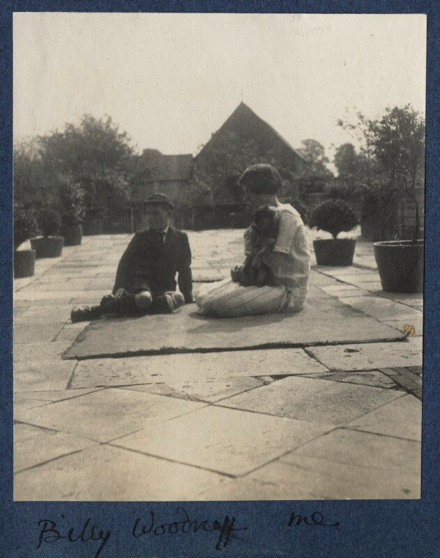 Billy woodruff; julian vinogradoff (née morrell) npg ax141618