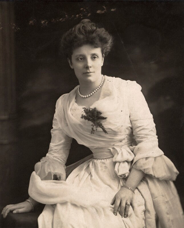 Gwendolen mary fitzalan howard (née constable maxwell), duchess of norfolk and 12th lady herries of terregles npg x45444