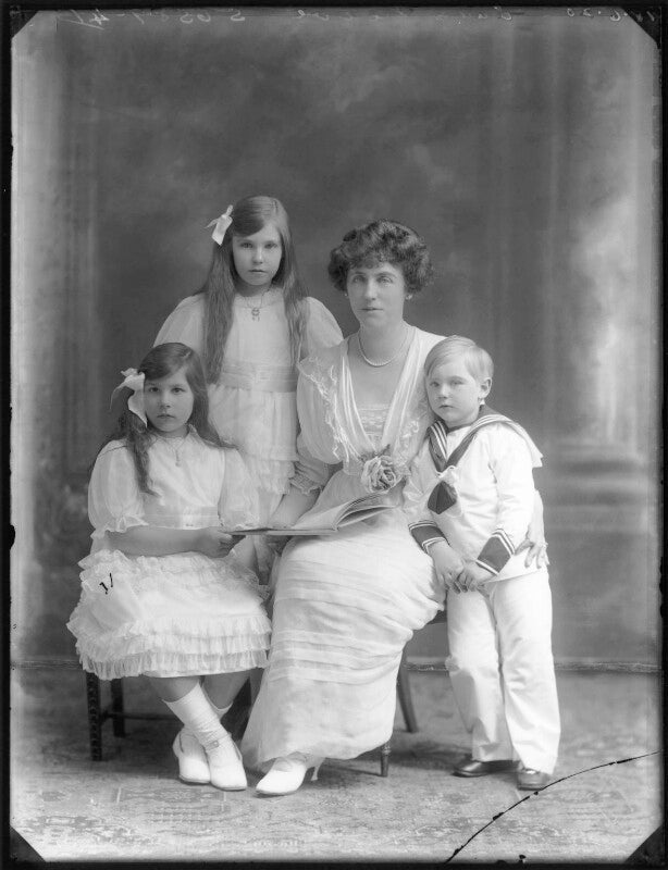Renée williams bulkeley; dorina parsons; lady dorina neave; sir arundell neave, 6th bt npg x78747