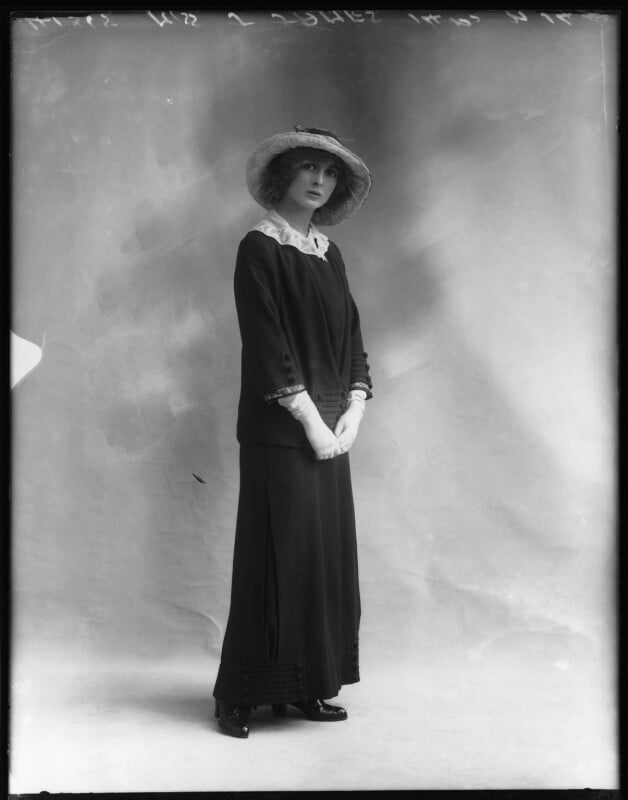 Julia james npg x102217