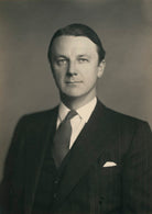 (Kenelm) Simon Wingfield Digby NPG x167191