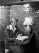 Hon. Olwen Gwynne Barker (née Philipps) NPG x72877