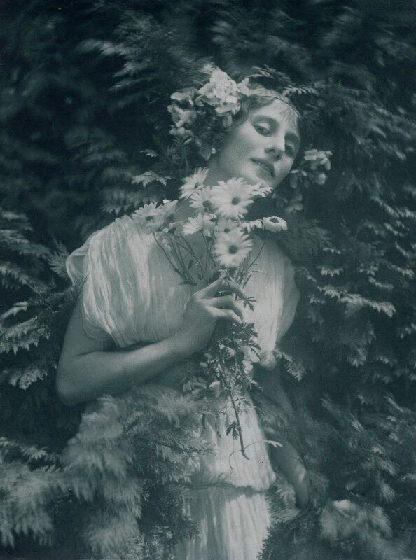 Anna pavlova npg x139739