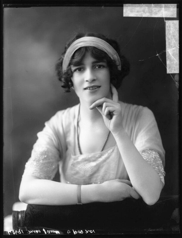 Julia james npg x101958