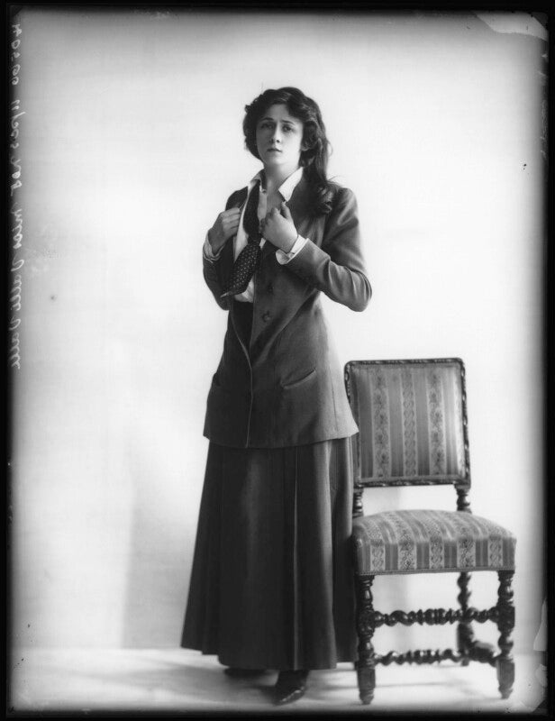 Valli valli (née valli knust) npg x101929