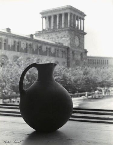 '3000 year old Armenian pot and the State History Museum of Armenia' NPG x135023