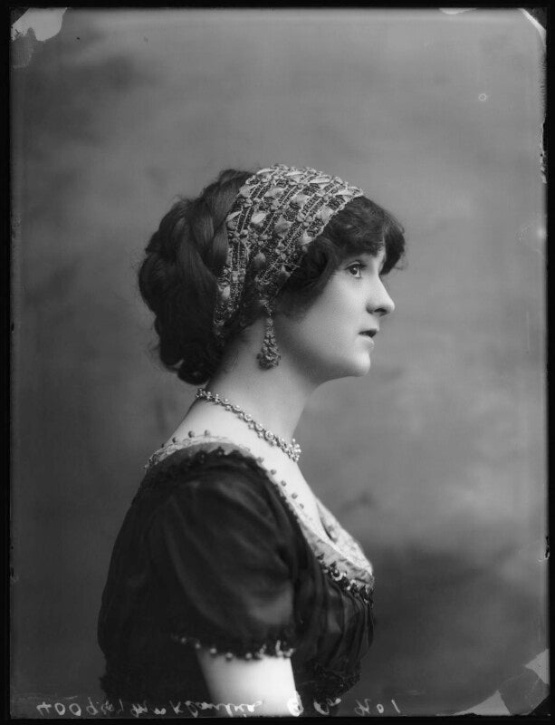 Adeline balfe klombies (dorothy winifred davies) npg x104042