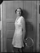 Eileen Vivian Bennett (later Mrs Fearnley-Whittingstall) NPG x34414