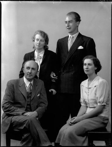 Sir Alfred William Hurst; Gertrude Alice (née Hurst), Lady Hurst; Anthony Harold Brigham Hurst; Joan Mary Hurst NPG x153195
