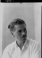 Wells Coates NPG x3542