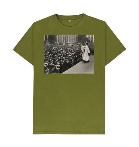 Moss Green Emmeline Pankhurst addressing a crowd in Trafalgar Square Unisex t-shirt