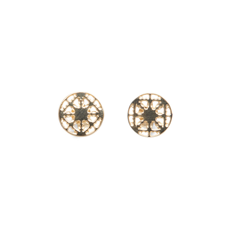 Lace design gold vermeil stud earrings.