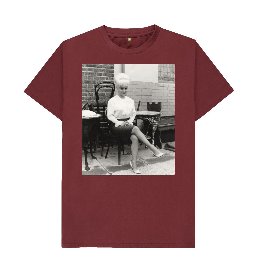 Red wine dame barbara windsor unisex crew neck t shirt